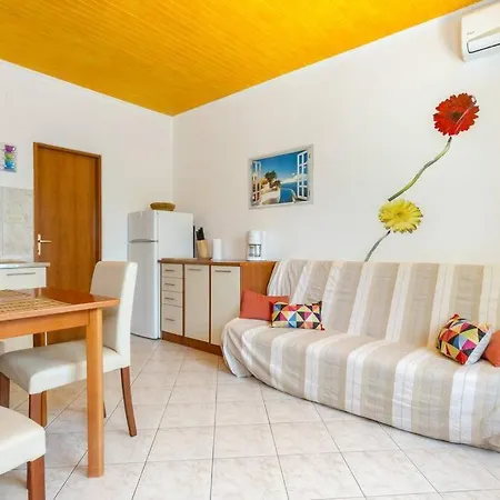 Apartment Marasovic - Lea